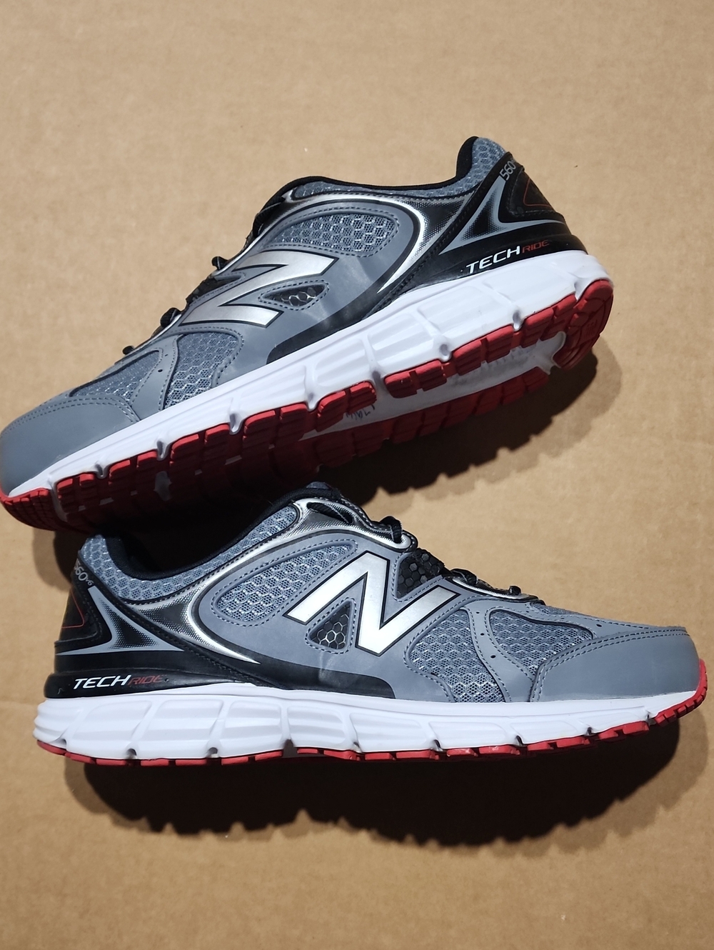 New Balance 560 V6 TechRide Mens 11.5 4E Running Shoes Gray White Sneakers